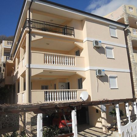 Apartments Papillon Podgorica Bagian luar foto